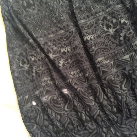 Lands’ End Paisley Blouson Tankini Top - Picture 5 of 7